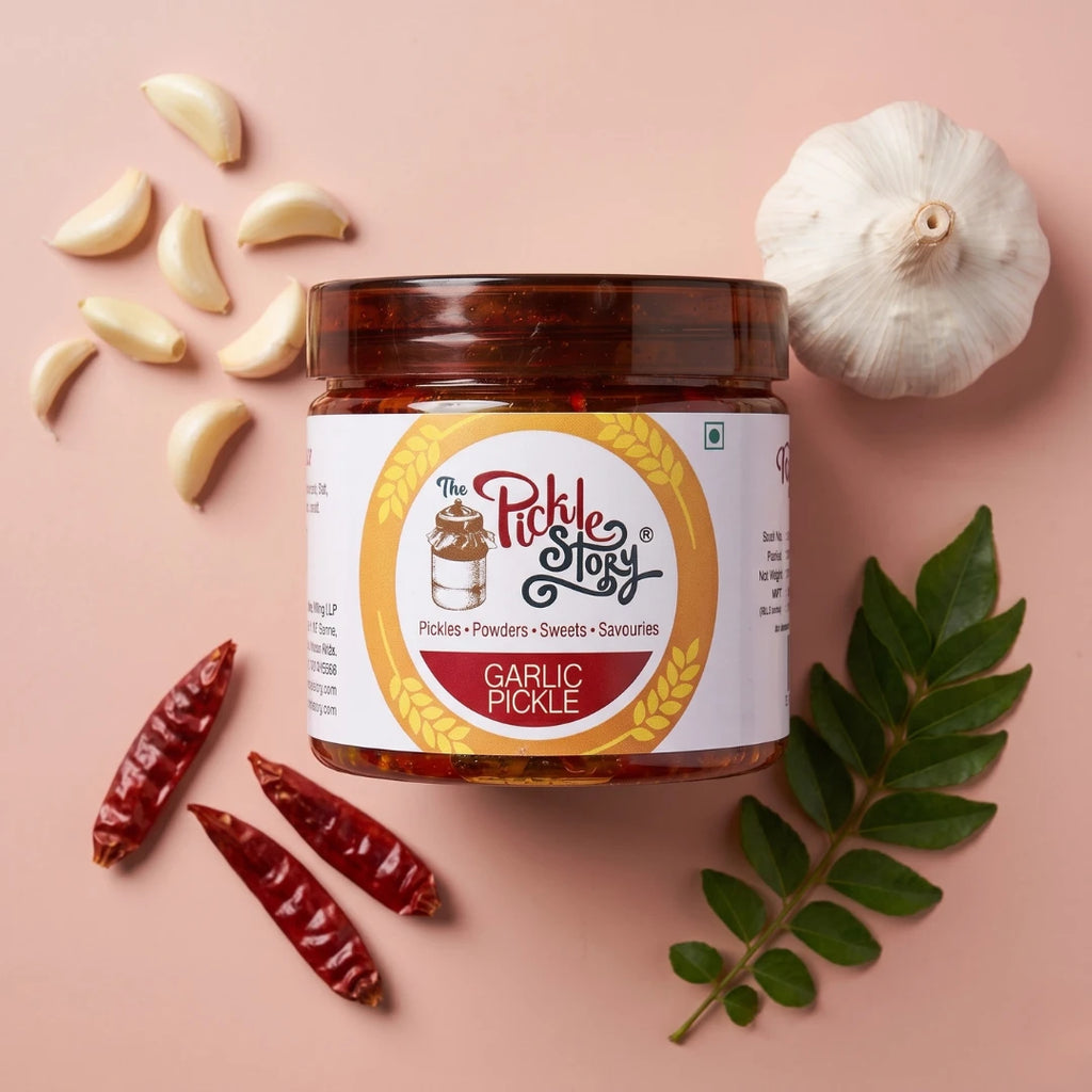 Garlic pickle in a 200 g jar