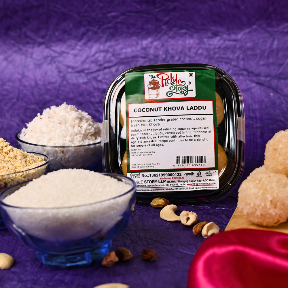 Coconut Mawa Laddu – Kobbari Khova Ladoo